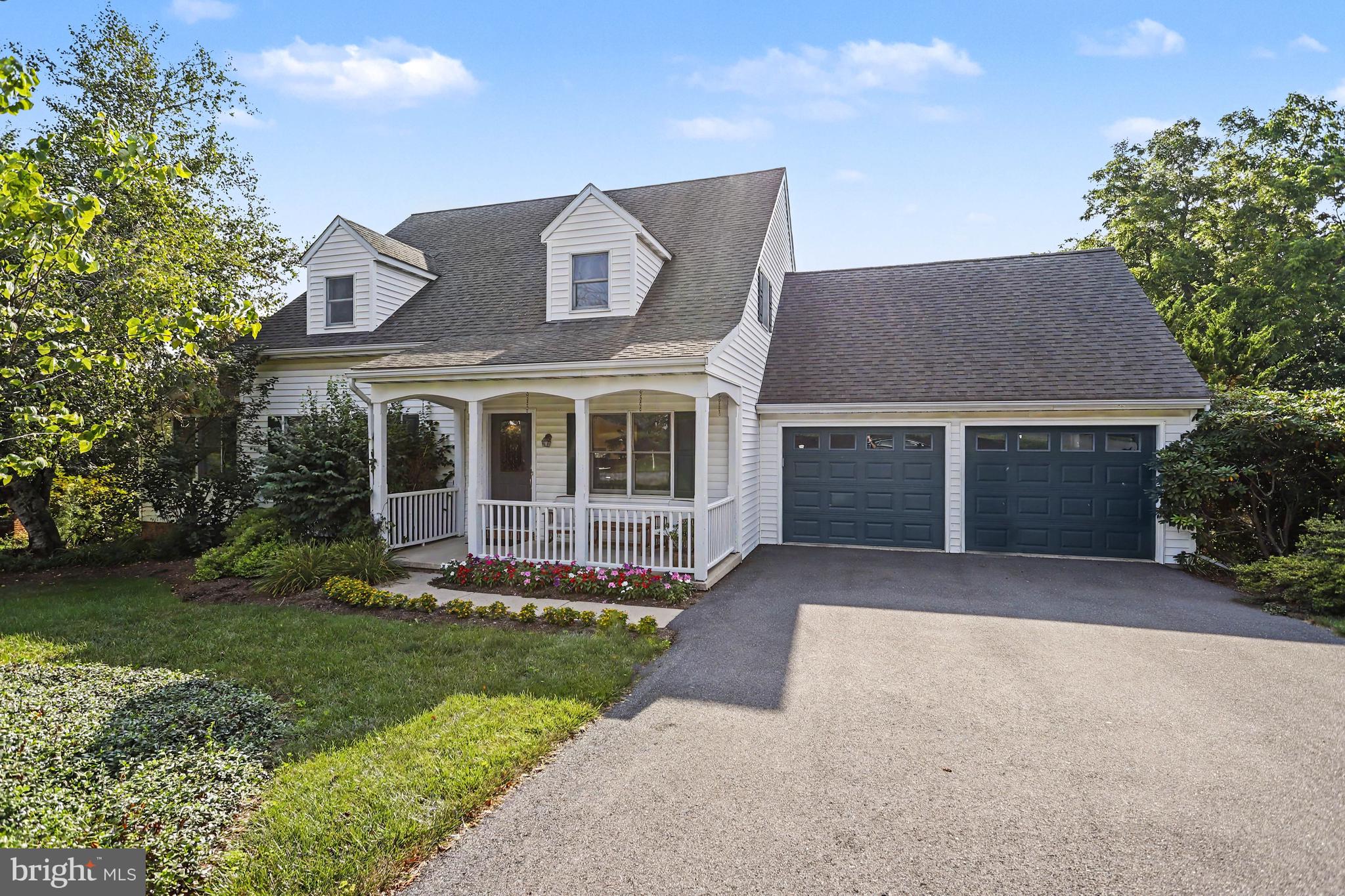 519 COLONIAL CRESCENT DRIVE
