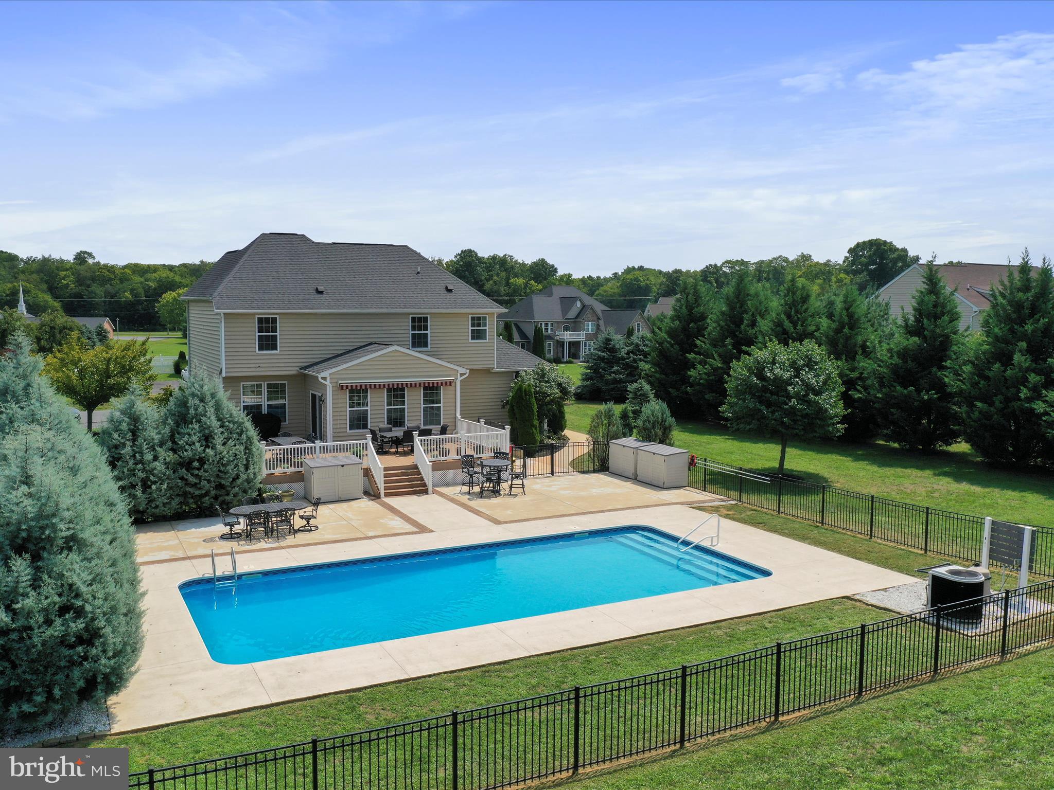 RIDGES OF TUSCARORA - Residential