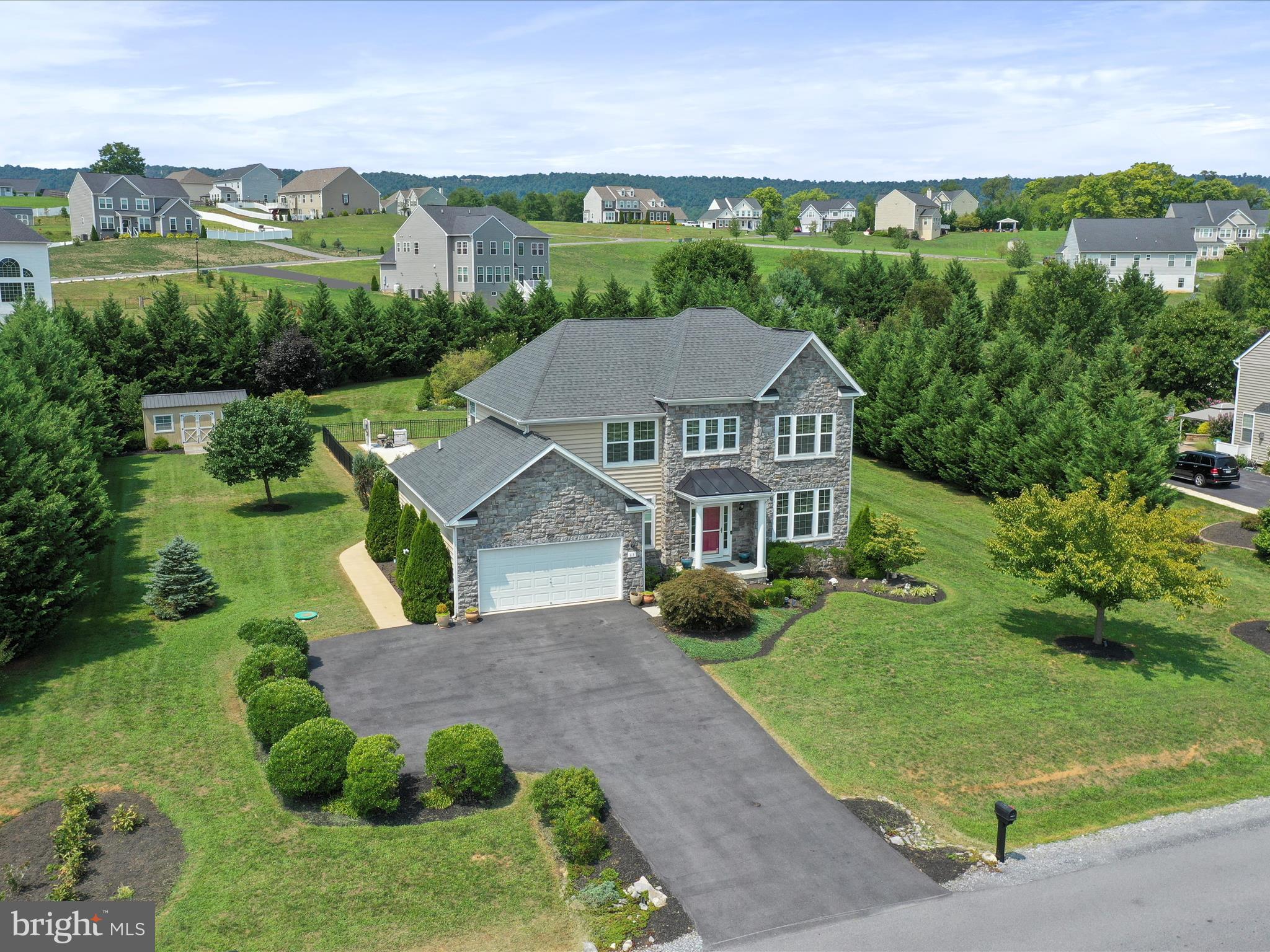 RIDGES OF TUSCARORA - Residential