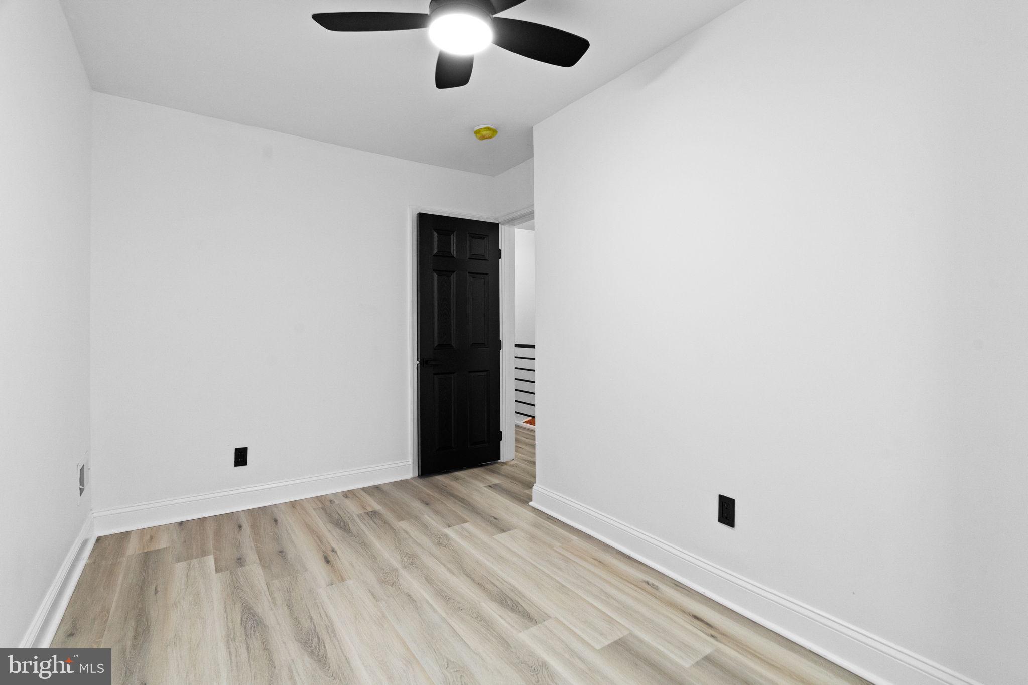 ELMWOOD PARK - Residential