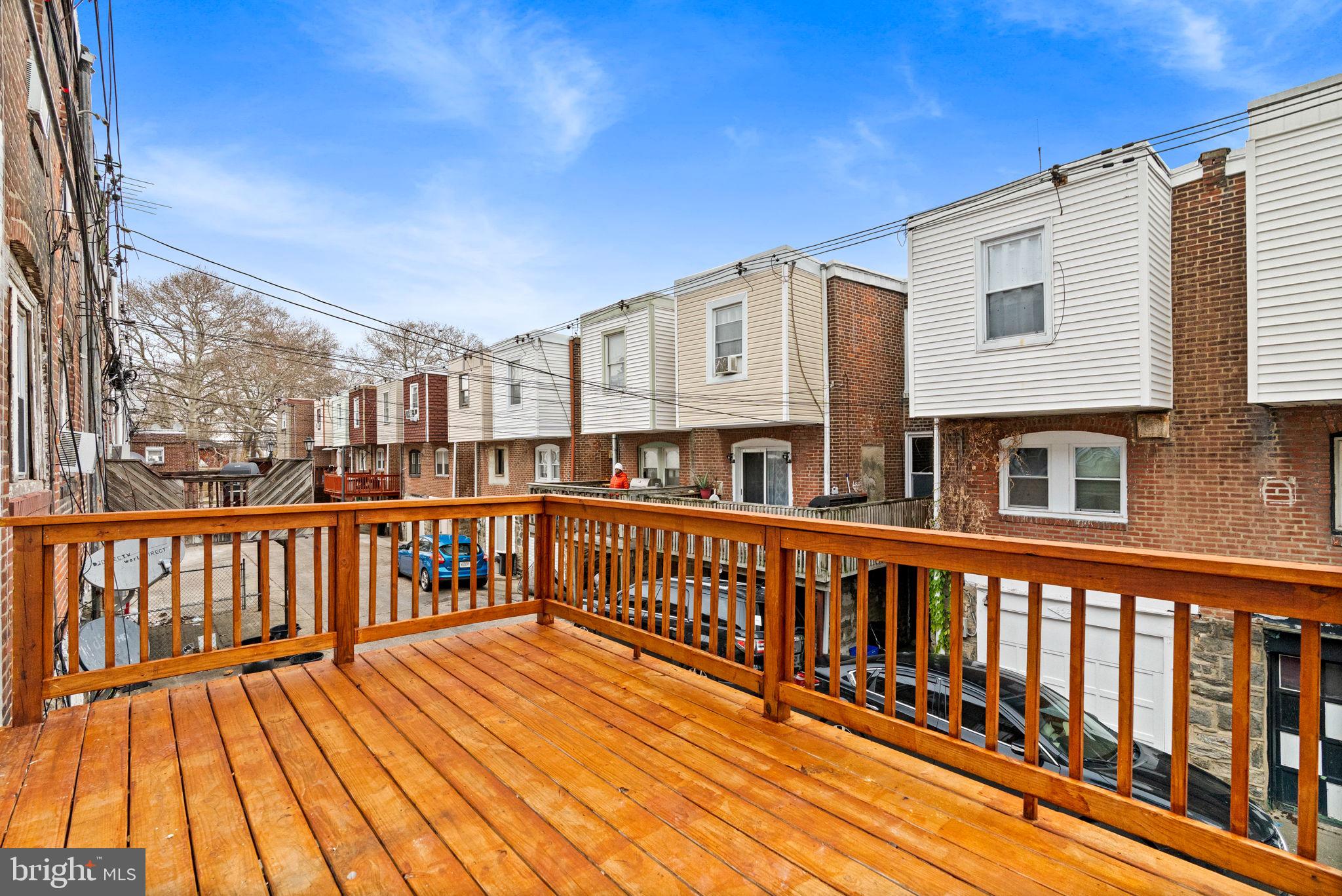 ELMWOOD PARK - Residential