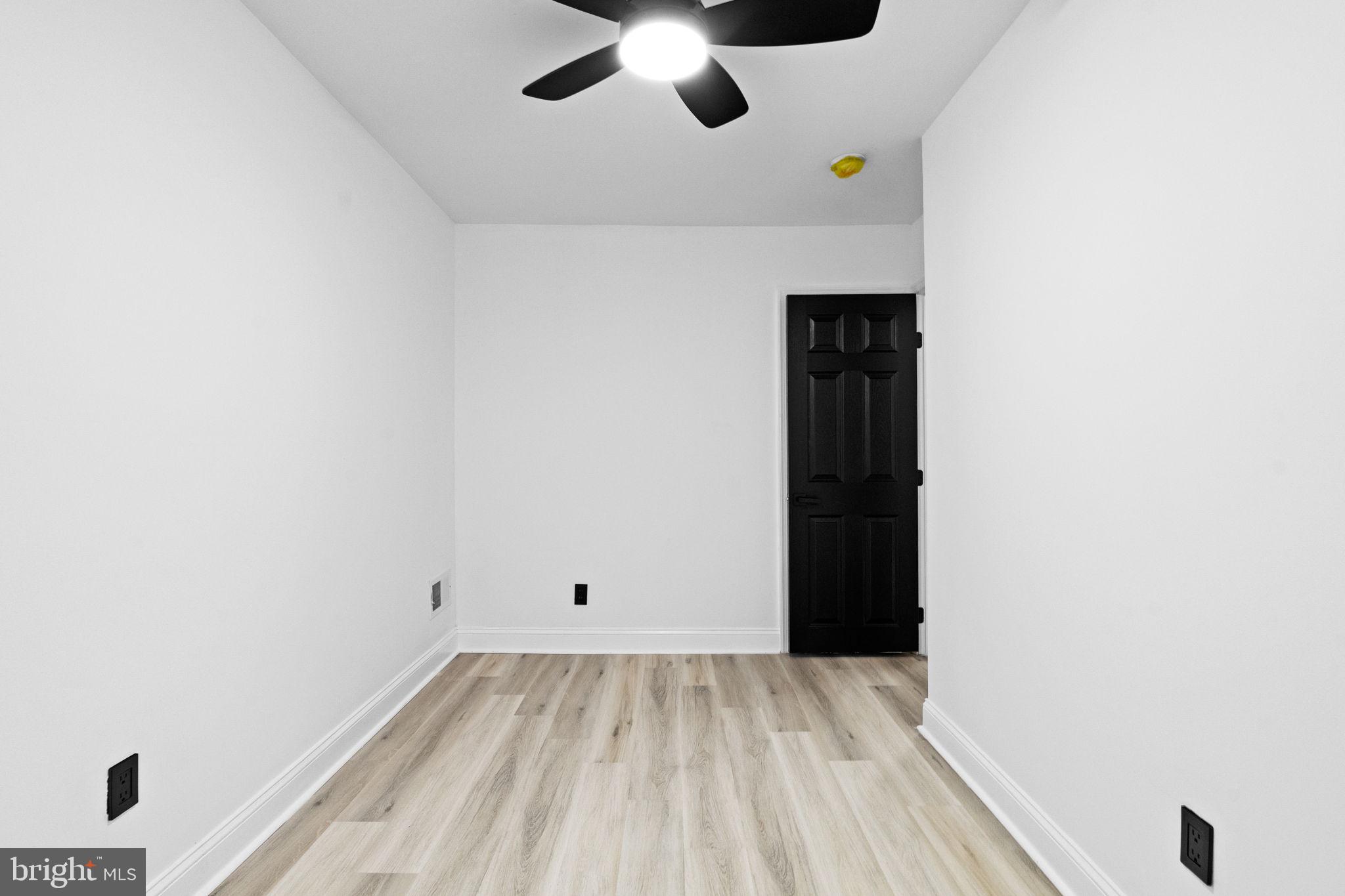 ELMWOOD PARK - Residential