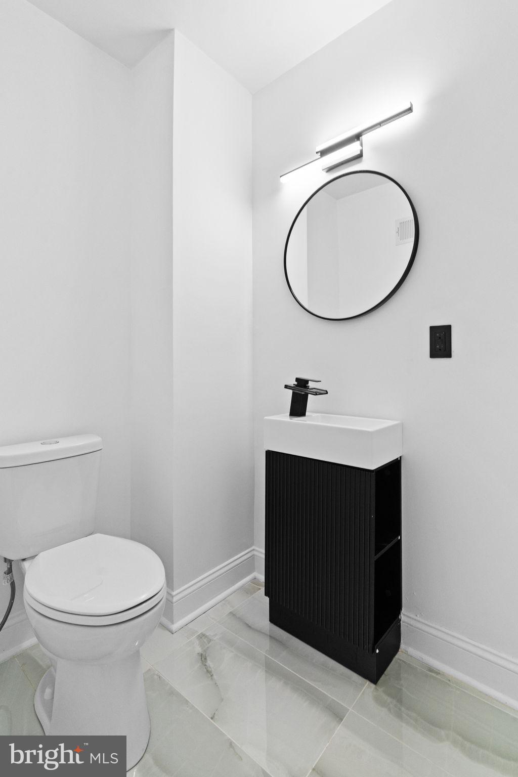 ELMWOOD PARK - Residential