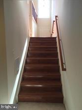 HIGHLAND OAKS - Residential Lease