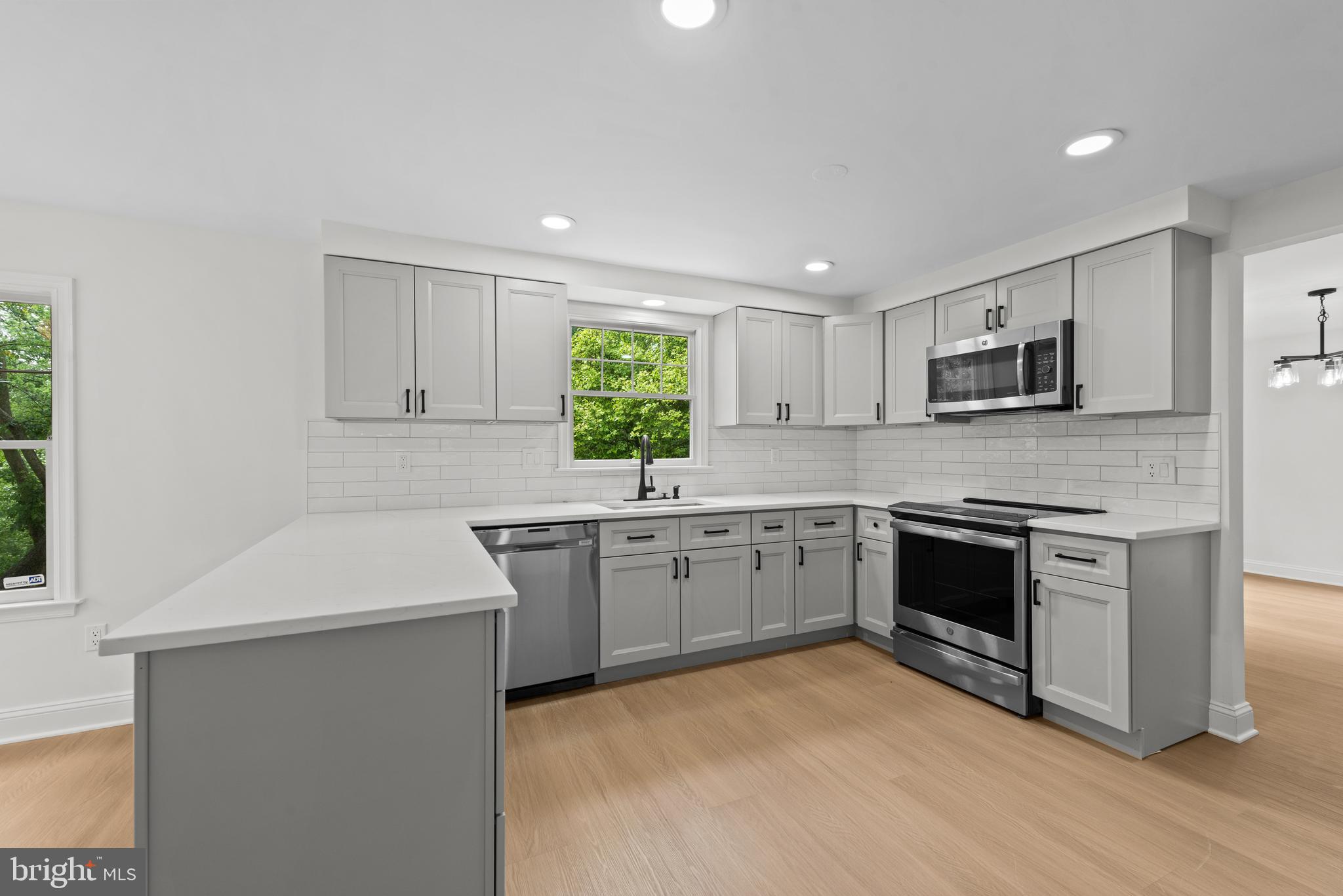 VILLAGE OF DORSEY SEARCH - Residential