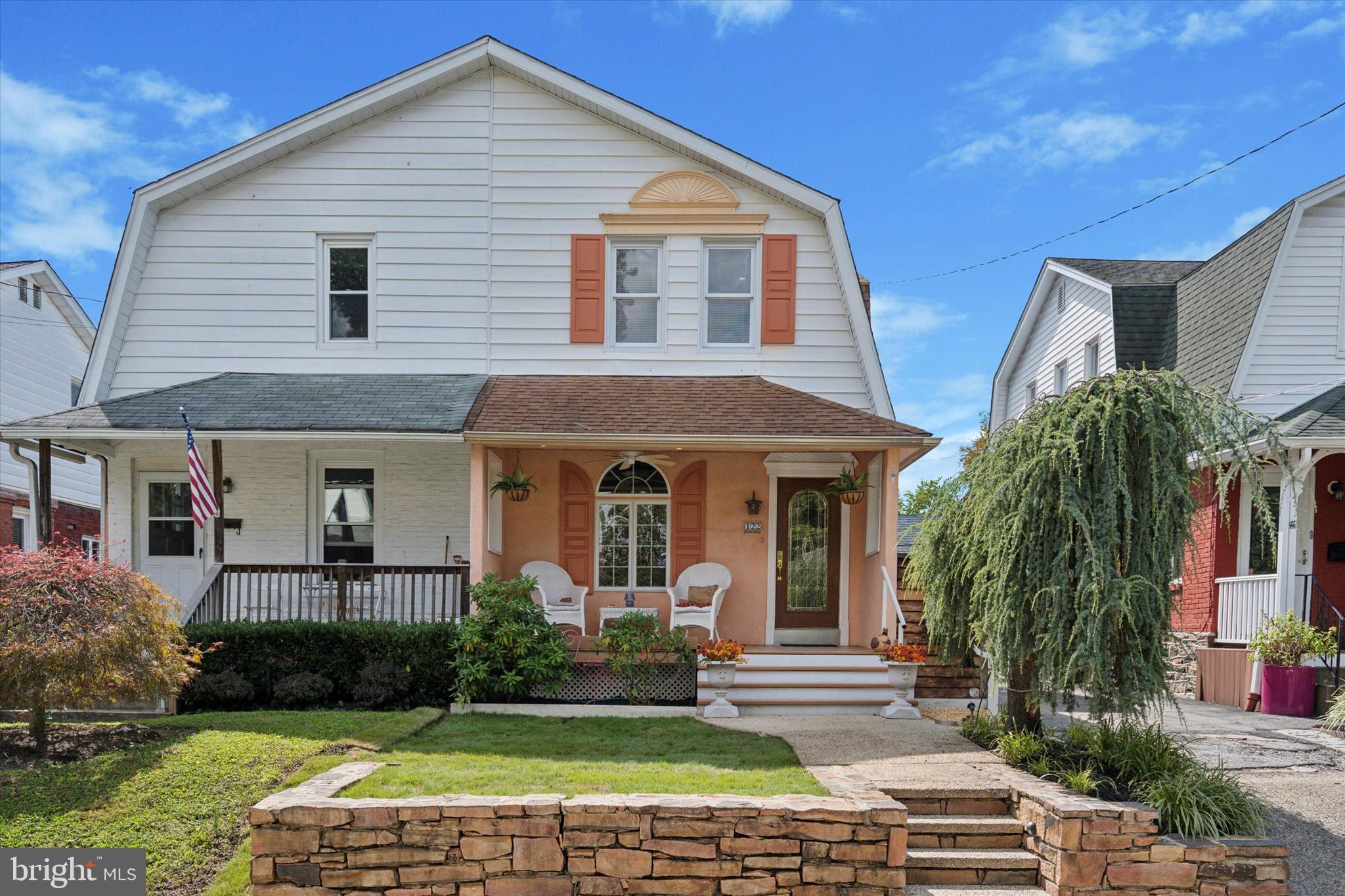 122 CONWAY AVENUE