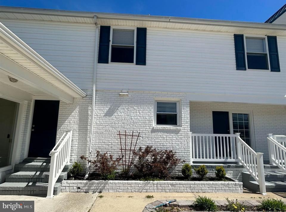 6109 ATLANTIC AVENUE 100