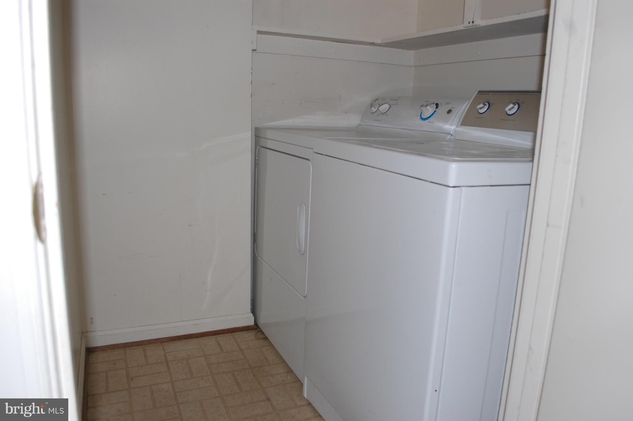 POINT OF WOODS - Residential Lease