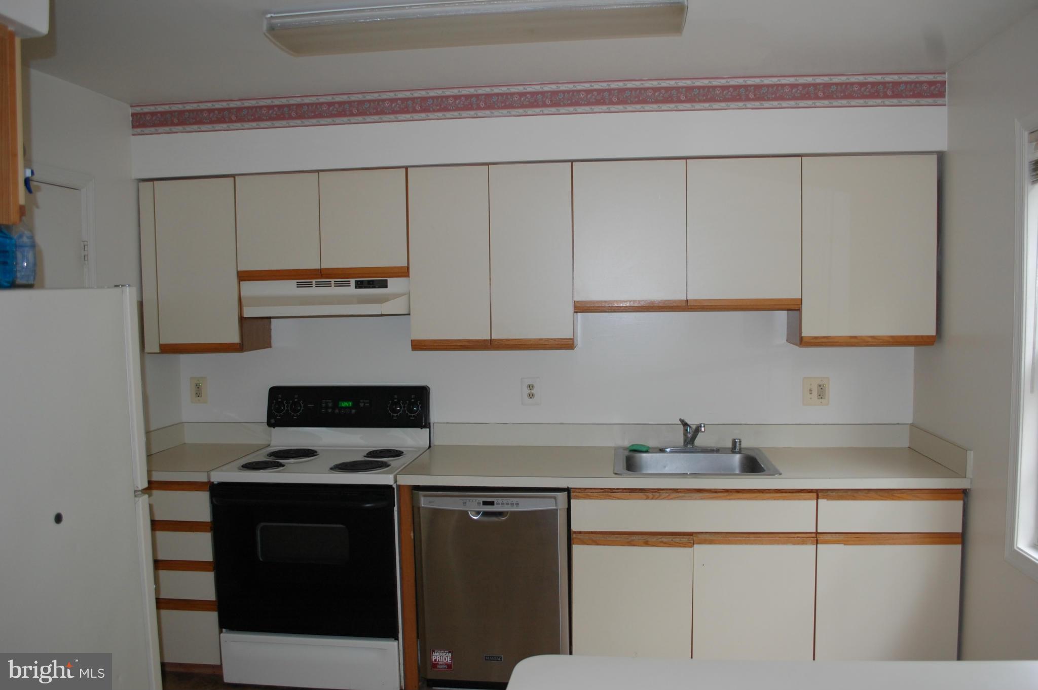 POINT OF WOODS - Residential Lease