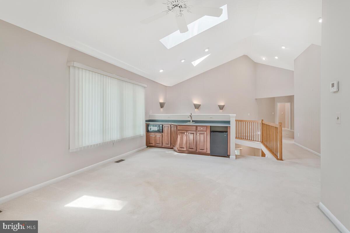 ARUNDEL BEACH - Residential