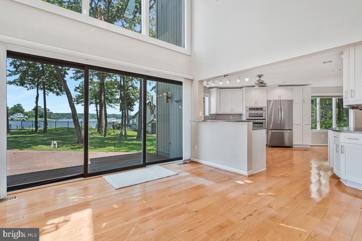 ARUNDEL BEACH - Residential