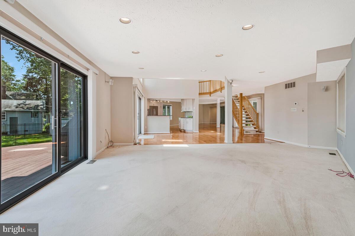 ARUNDEL BEACH - Residential