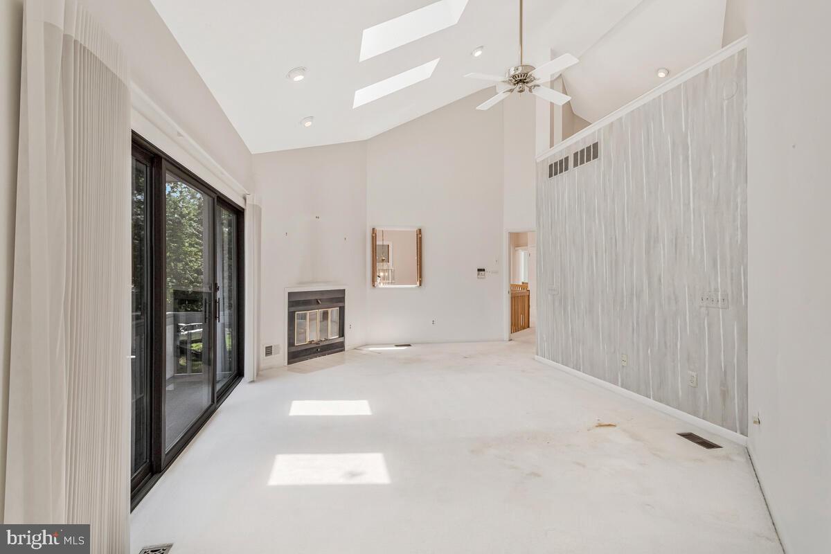 ARUNDEL BEACH - Residential