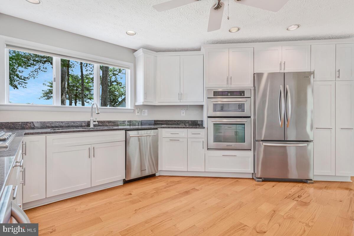 ARUNDEL BEACH - Residential