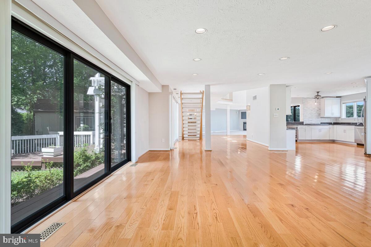 ARUNDEL BEACH - Residential