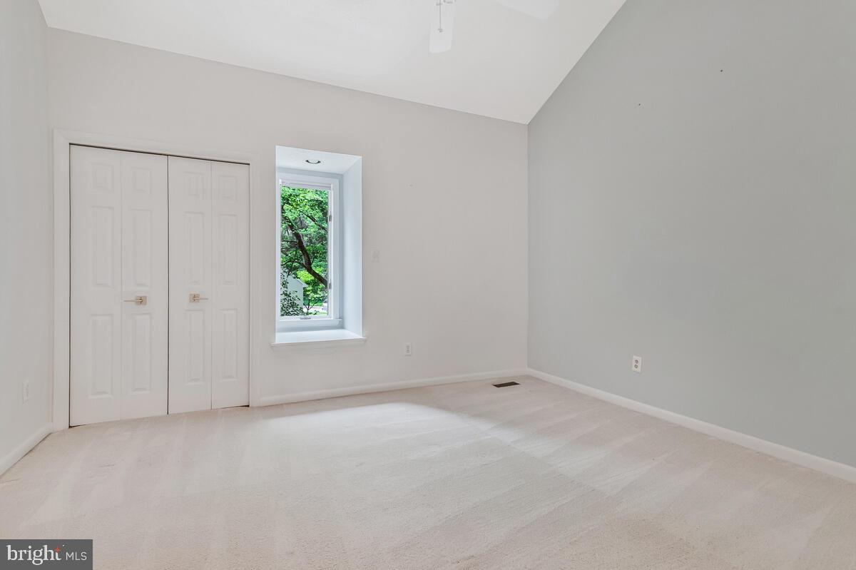 ARUNDEL BEACH - Residential