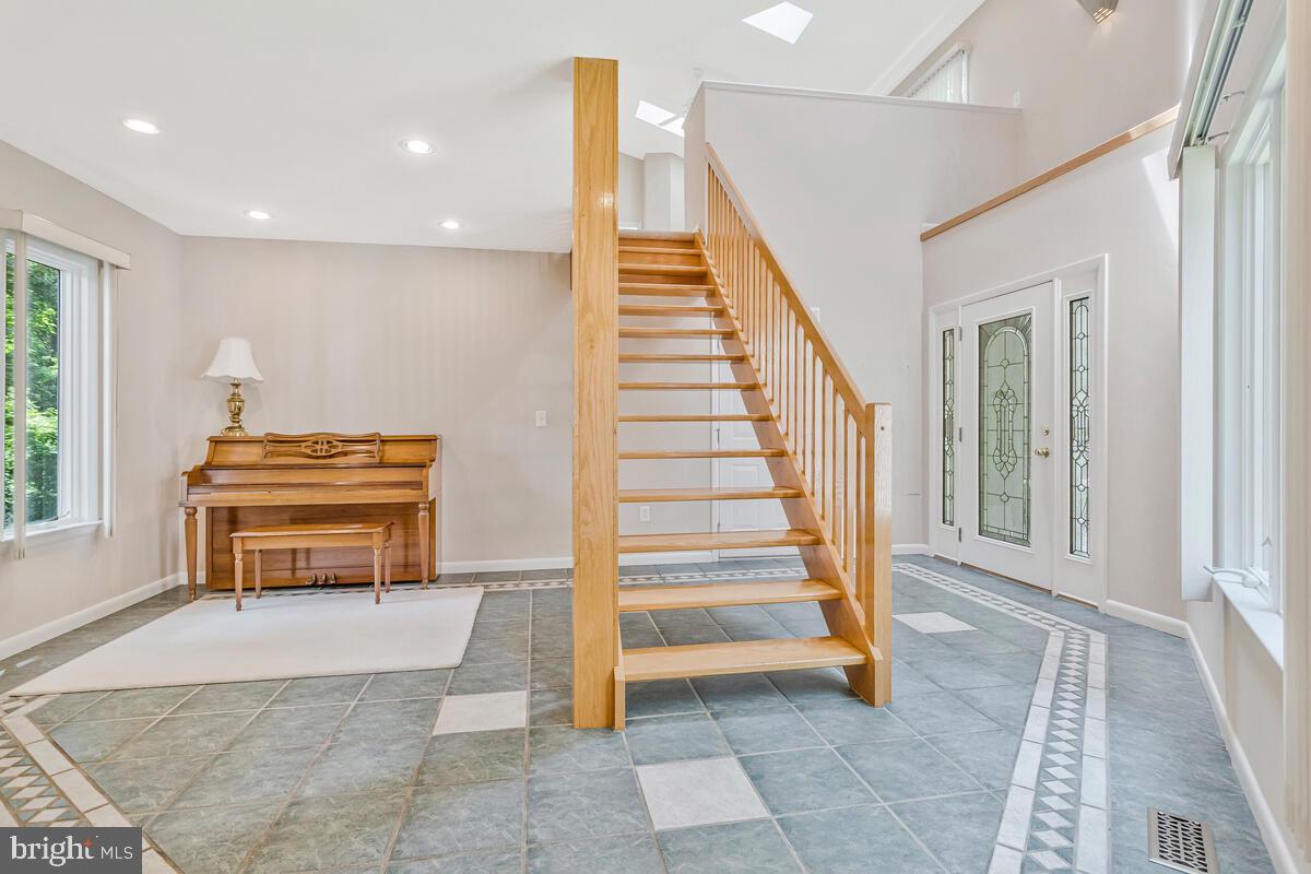 ARUNDEL BEACH - Residential