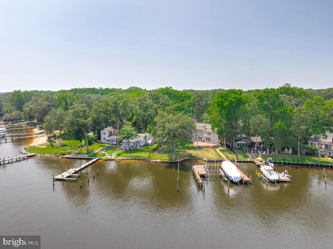 ARUNDEL BEACH - Residential
