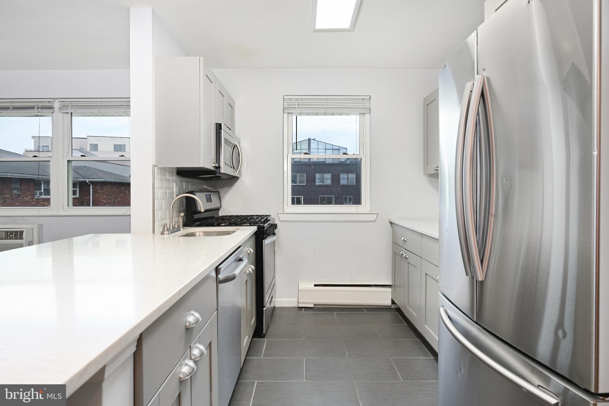 1 CONGRESS ST 304