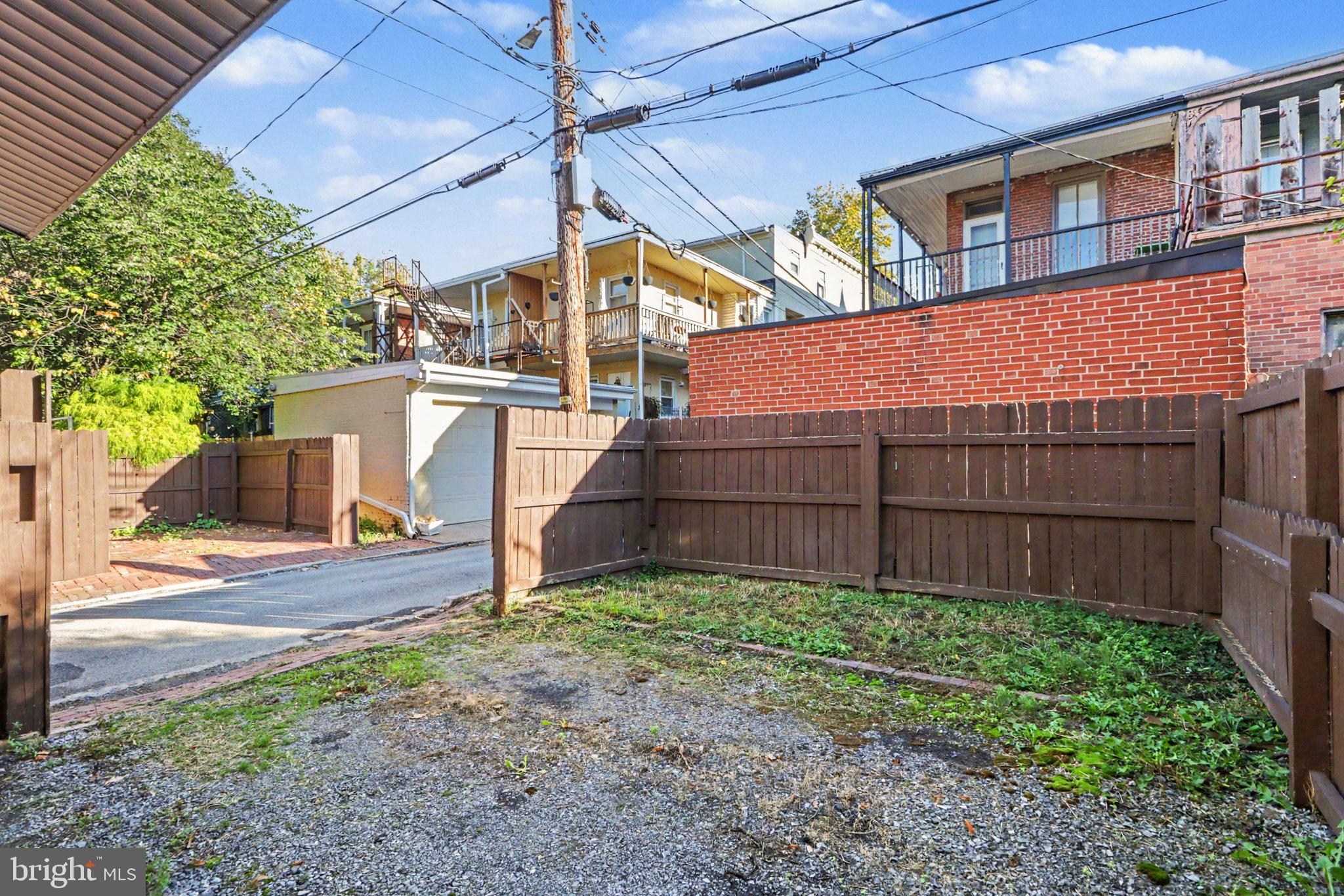 1513 PENN STREET