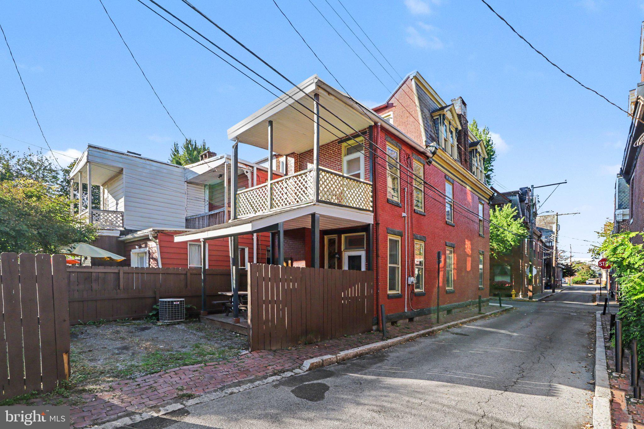 1513 PENN STREET