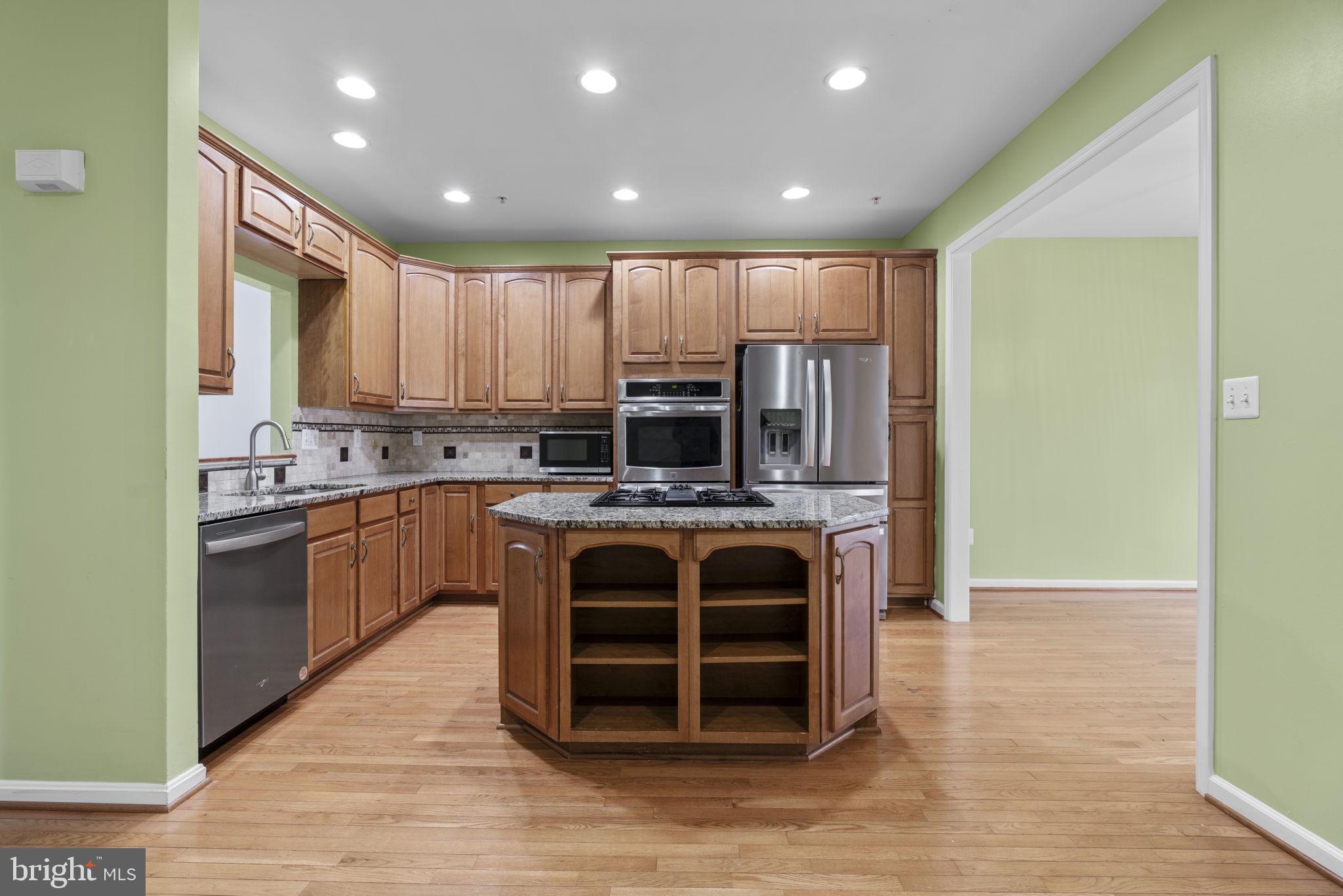 CHAPEL GROVE - Residential