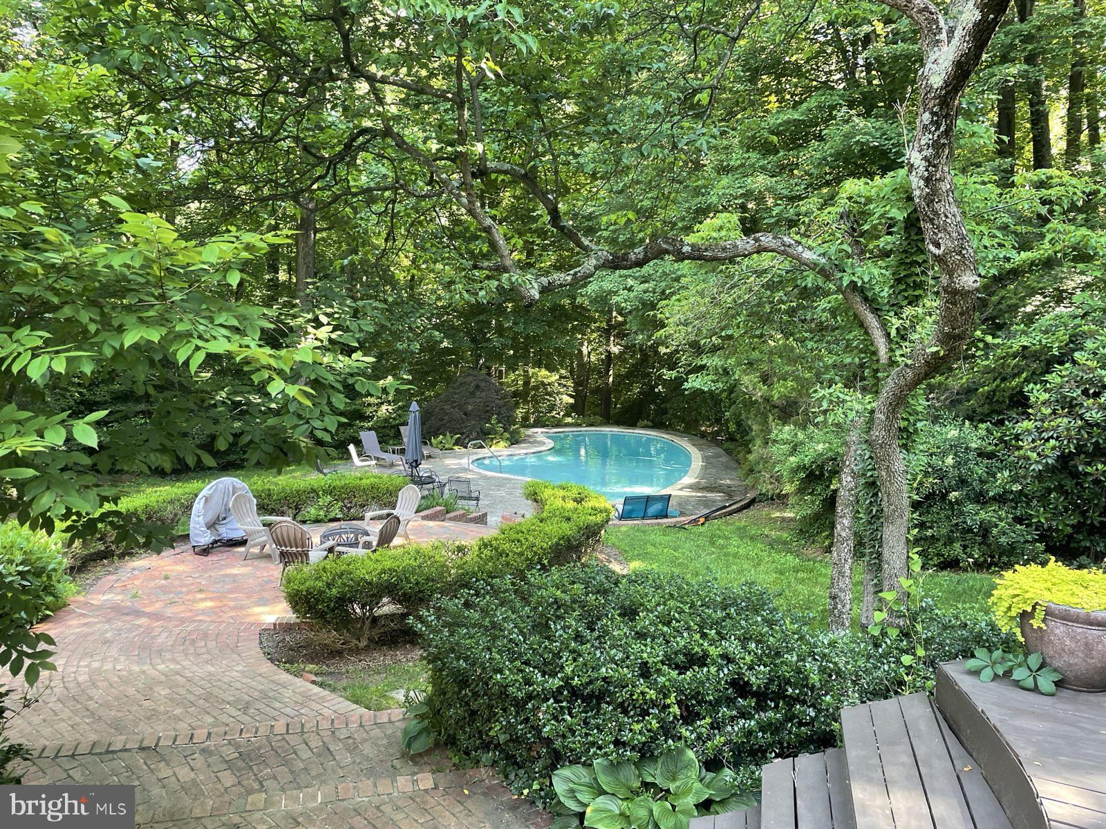 AVON PARK - Residential