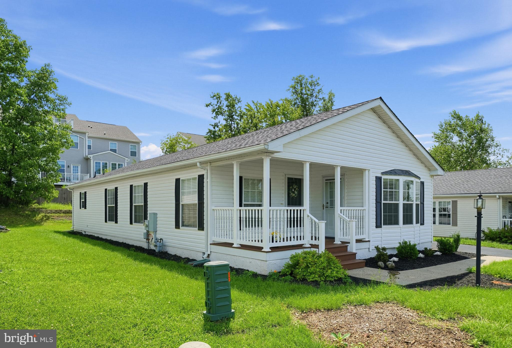 108 DYER COURT