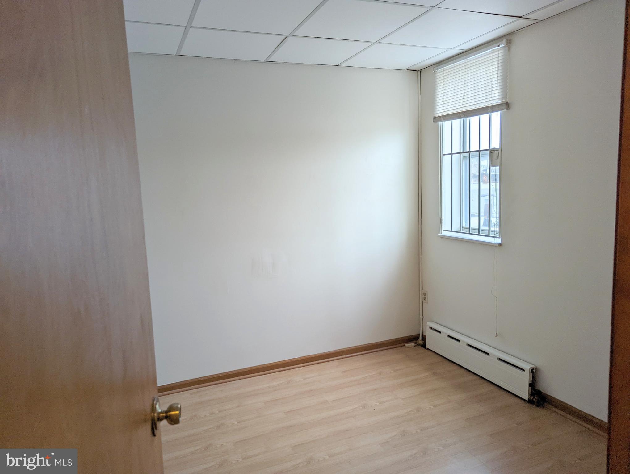 1545 W PASSYUNK AVENUE