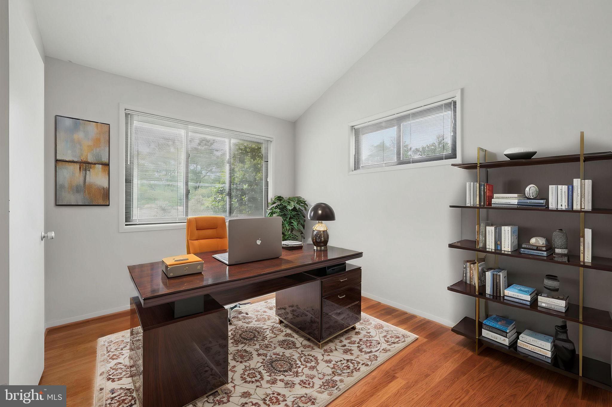 FAIRFAX TOWNE ESTATES - Residential