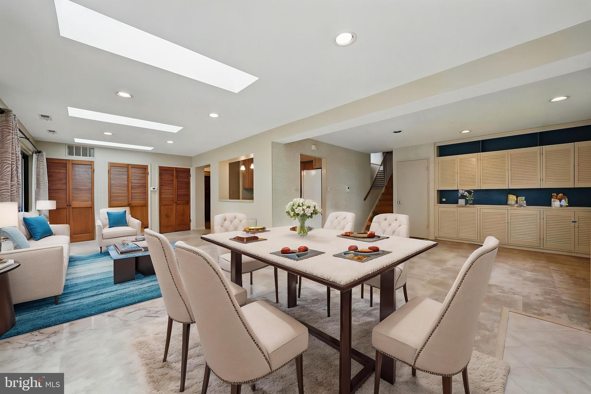 FAIRFAX TOWNE ESTATES - Residential