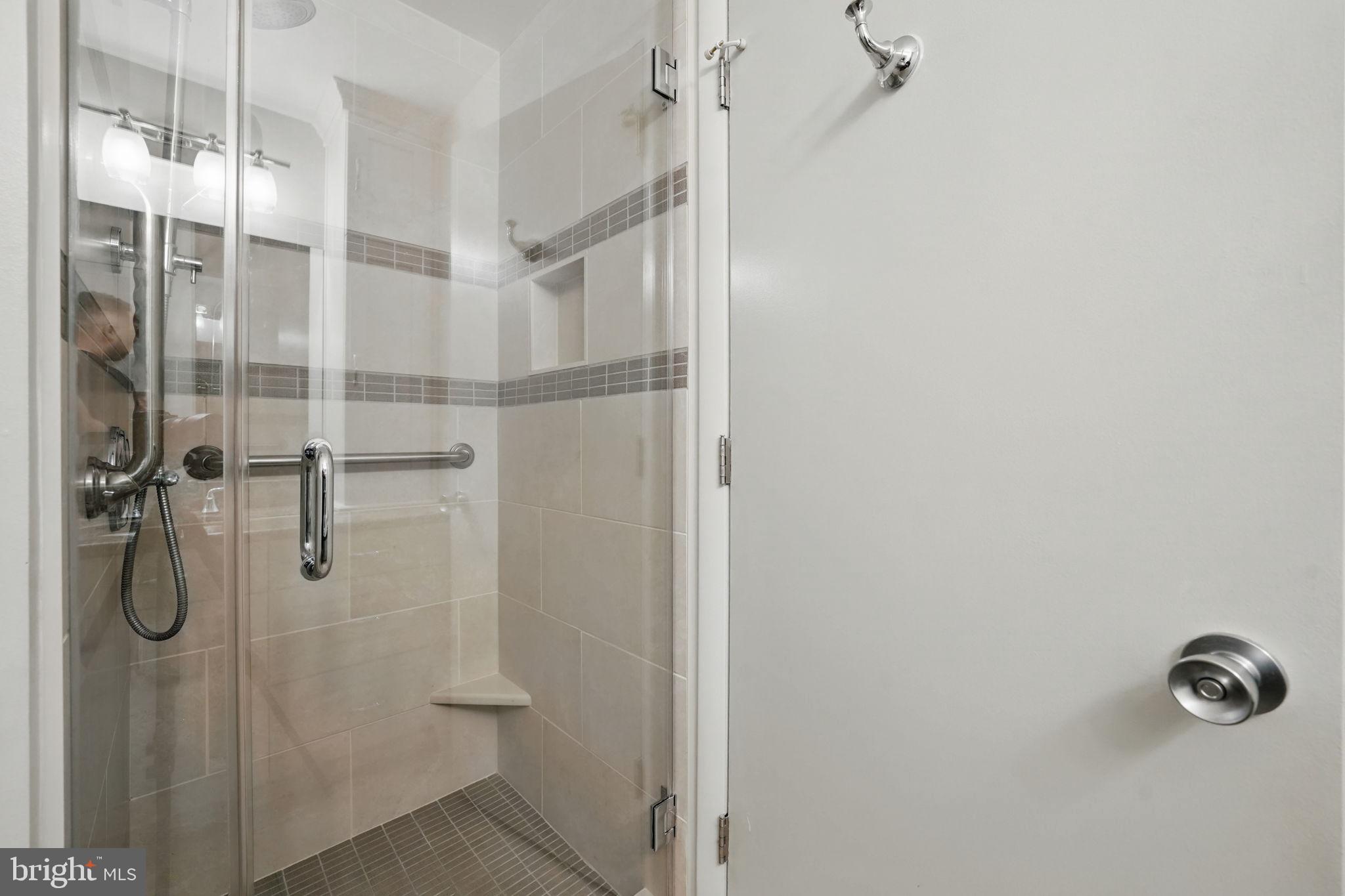 FAIRFAX TOWNE ESTATES - Residential