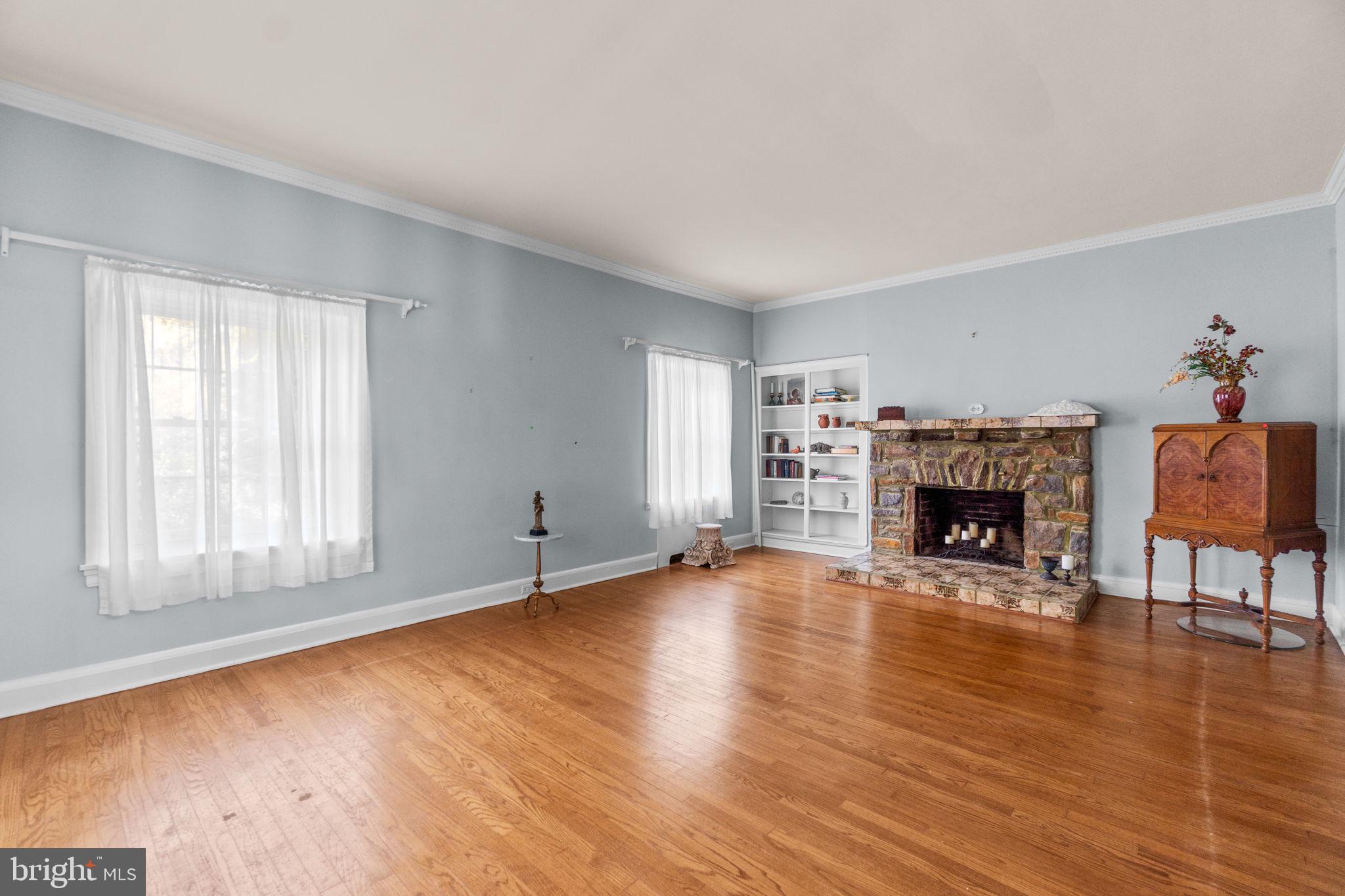 TOWSON ESTATES - Residential