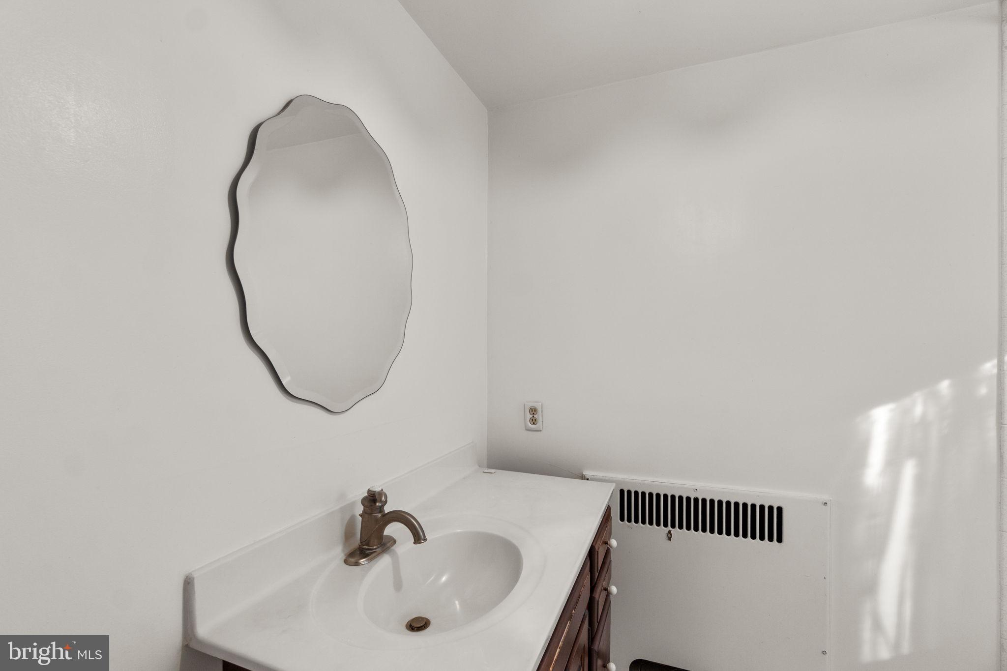 TOWSON ESTATES - Residential