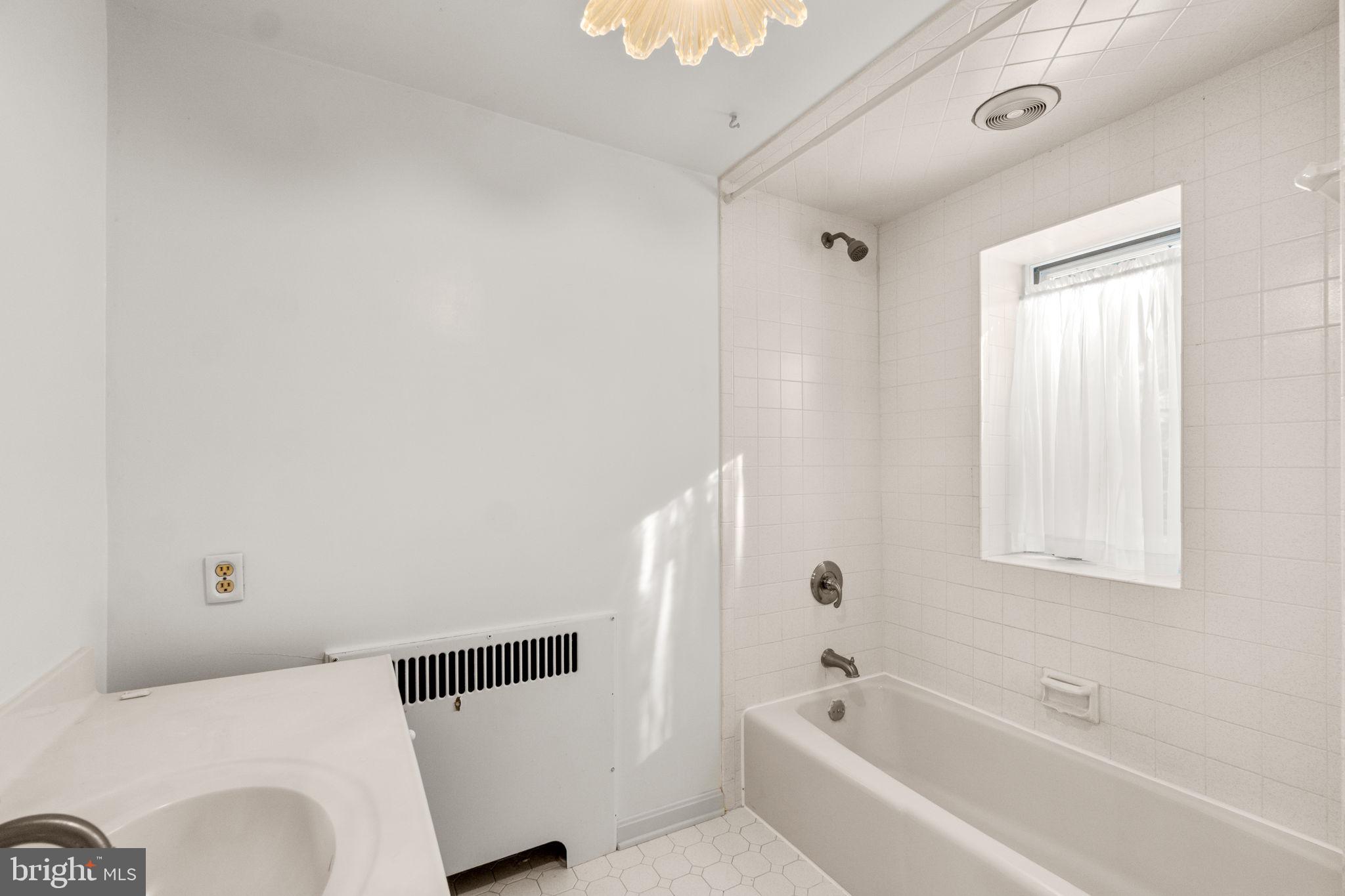 TOWSON ESTATES - Residential