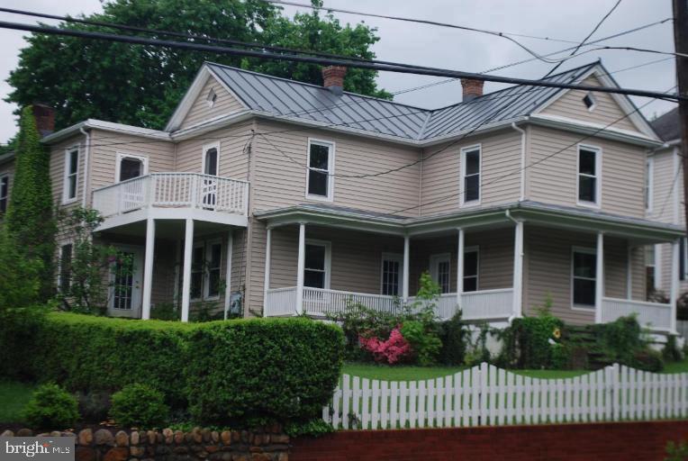 WOODSTOCK - Residential