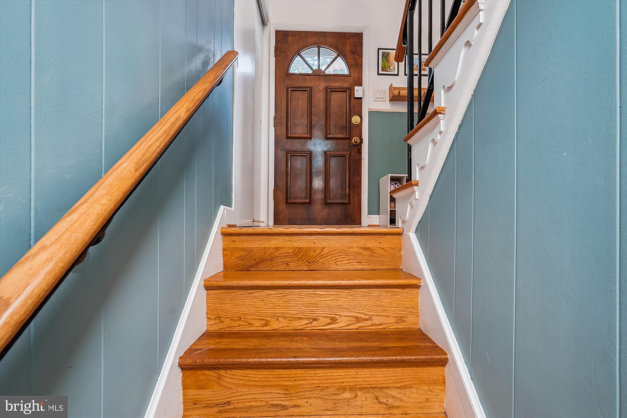 2409 HAYDEN DRIVE