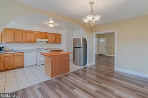 WAVERLY - Residential Lease