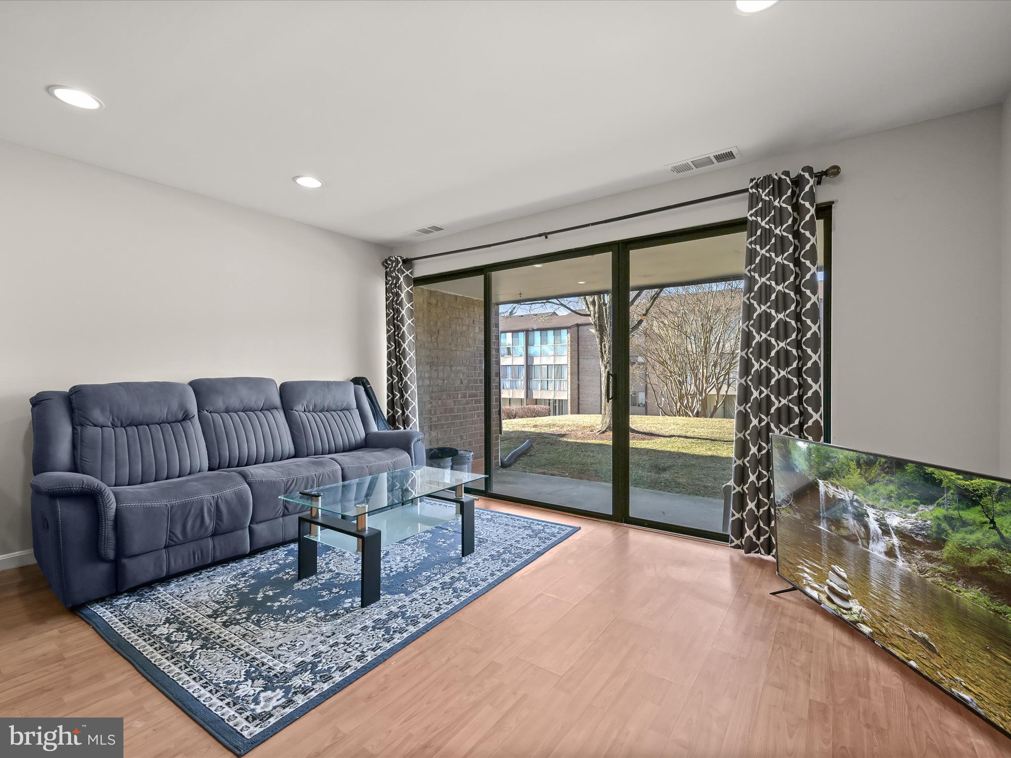 HERONS COVE - Residential