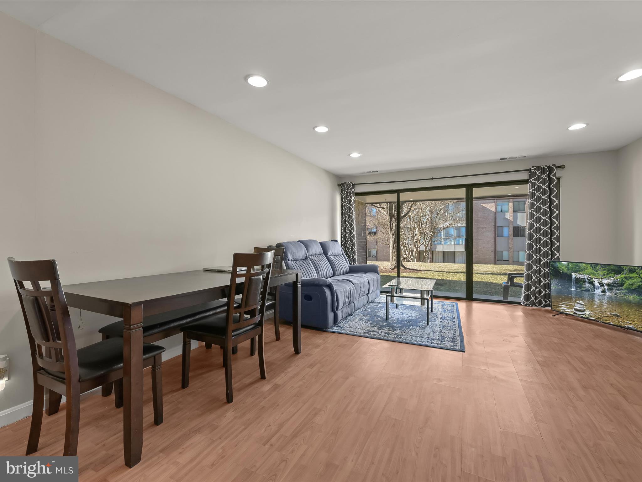 HERONS COVE - Residential