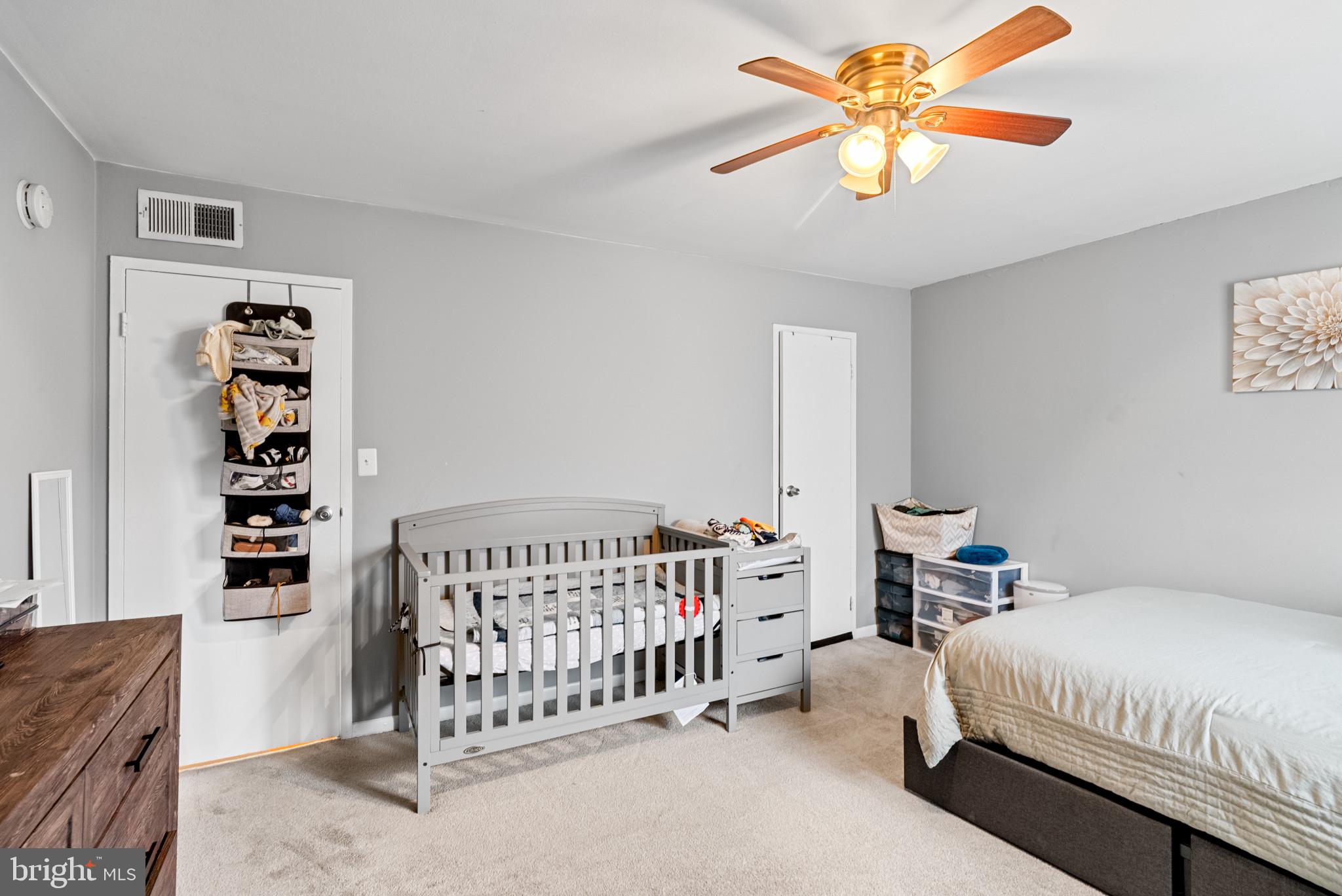 HUNTING RIDGE CONDOMINIUM - Residential