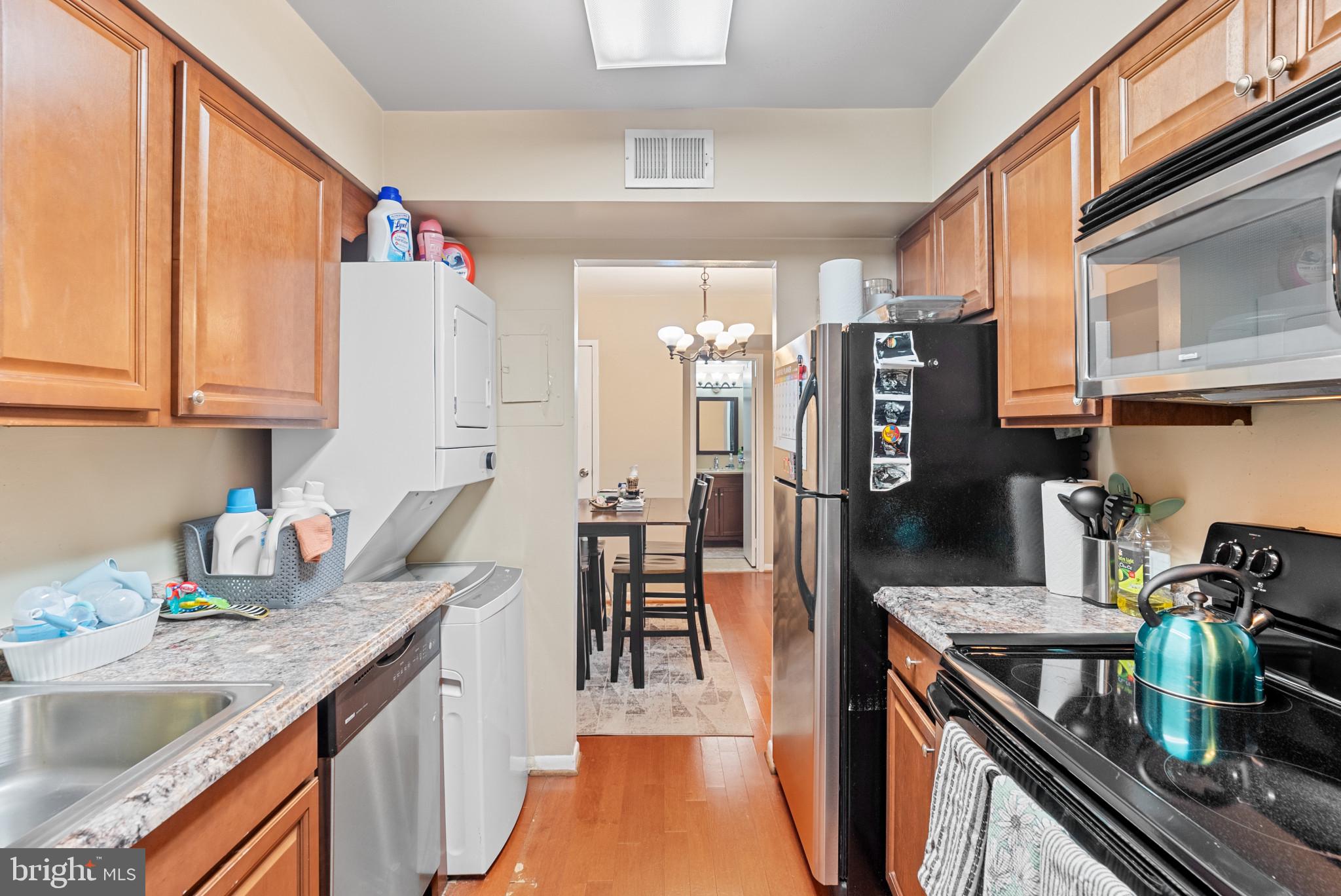 HUNTING RIDGE CONDOMINIUM - Residential