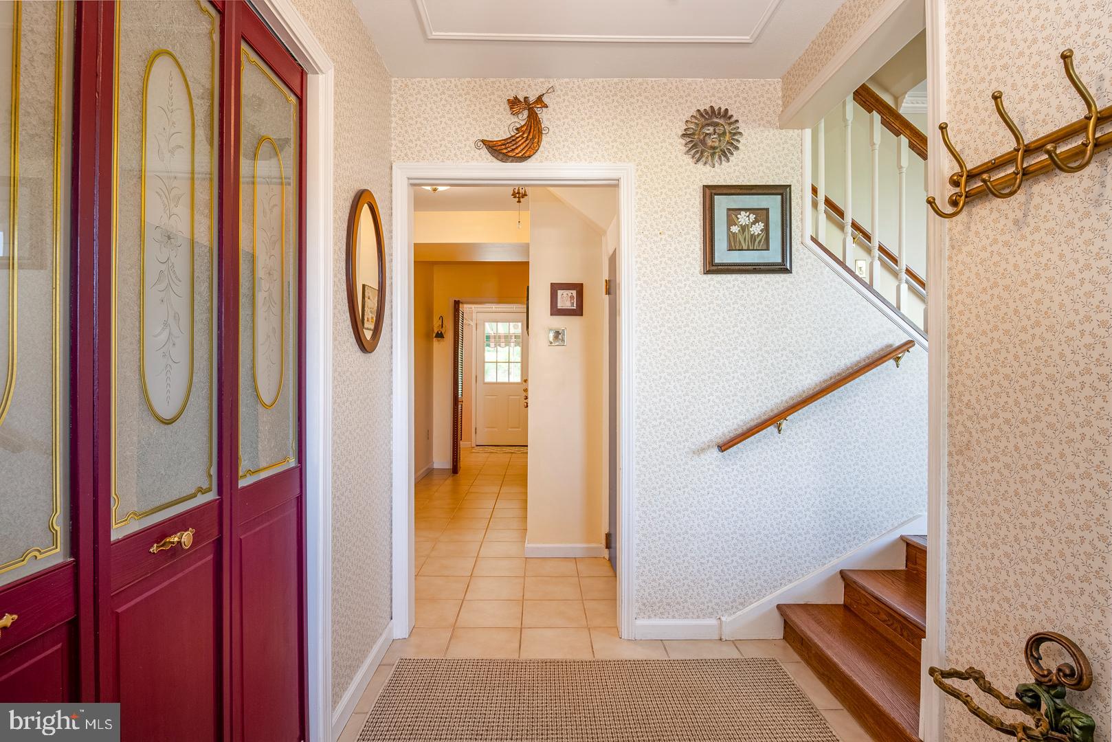 450 SILVER BROOK DRIVE