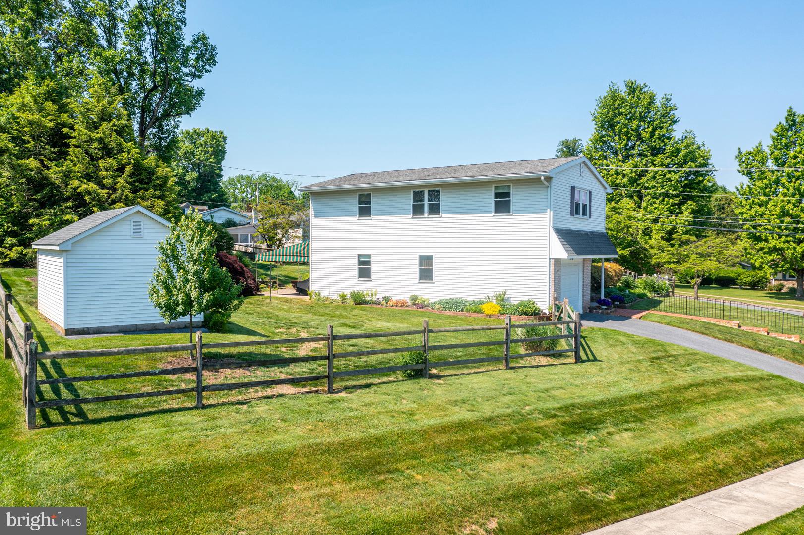 MANSION HEIGHTS - Residential