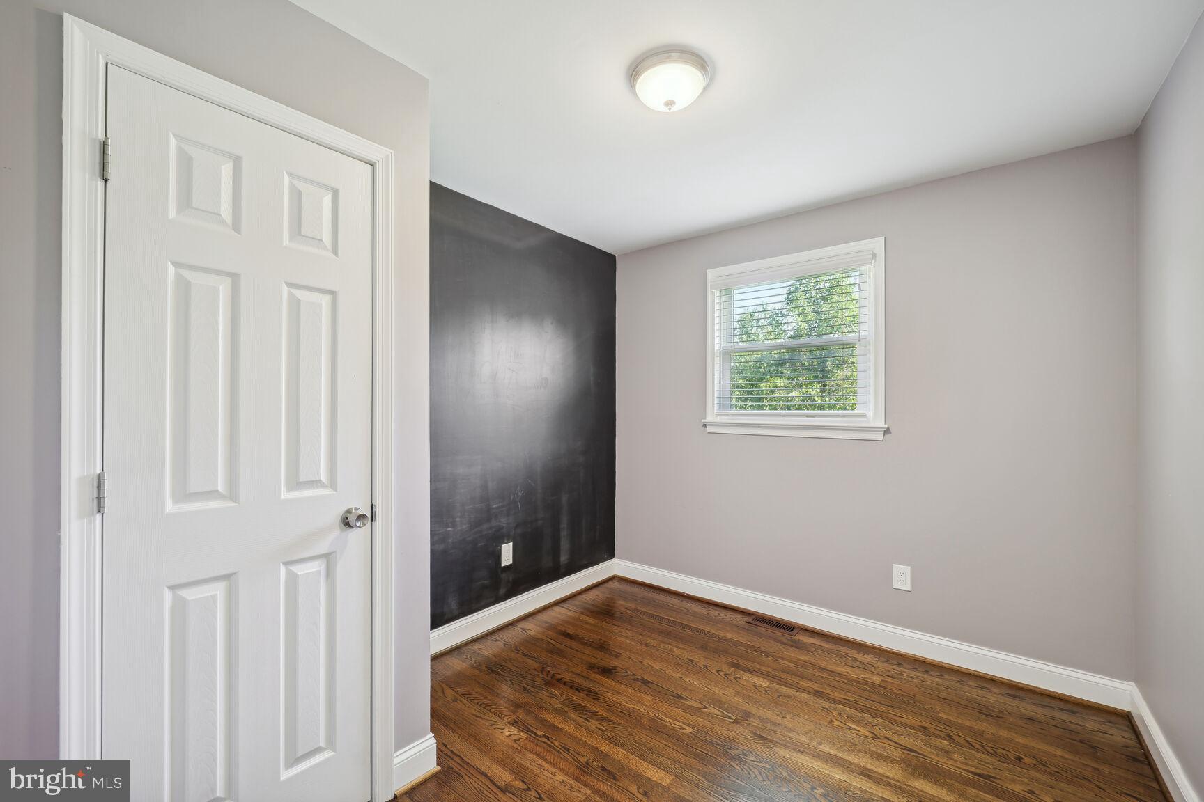 CYPRESS GARDENS - Residential Lease