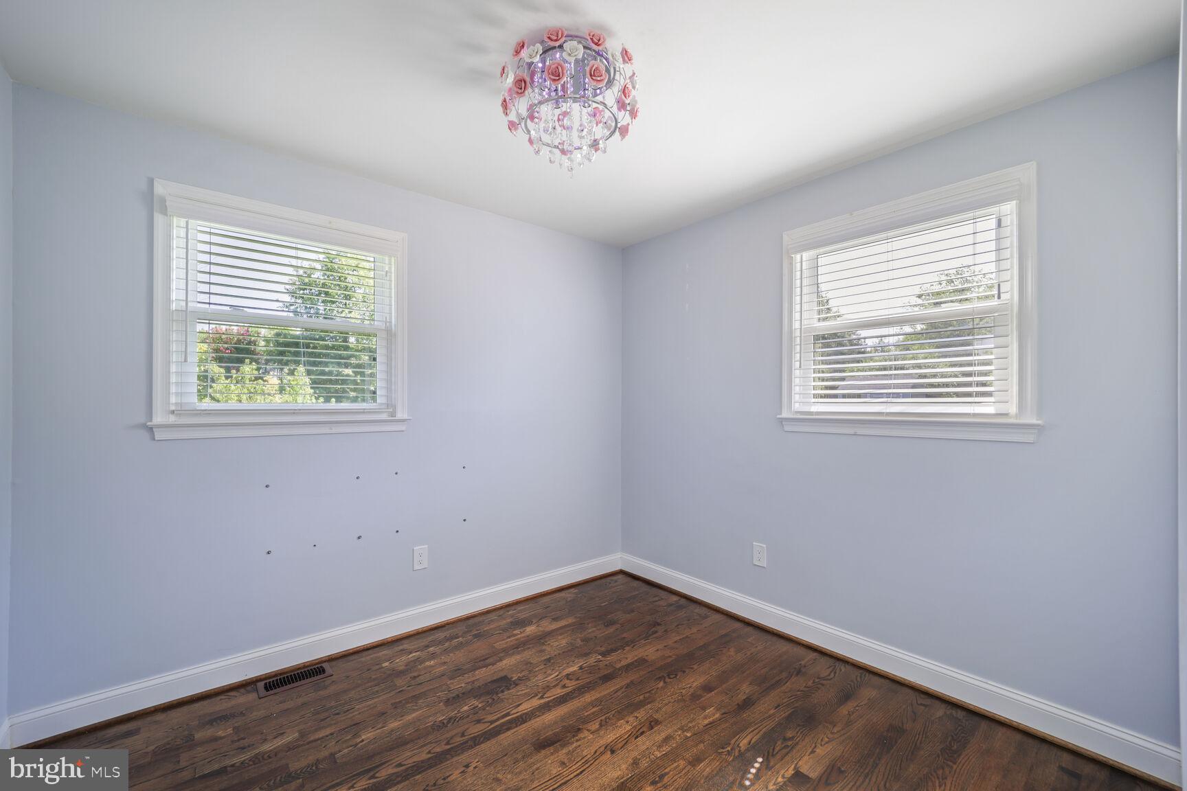 CYPRESS GARDENS - Residential Lease