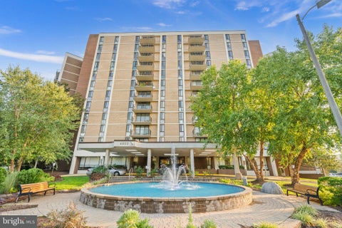 Photo of 6800 Fleetwood Road #619, MCLEAN, VA 22101 (MLS # VAFX2338592)