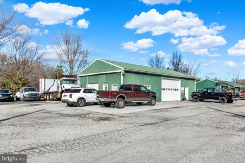 Photo of 276 Kingsdale Road, LITTLESTOWN, PA 17340 (MLS # PAAD2021246)