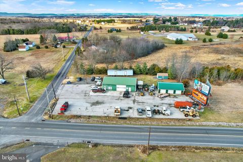 Photo of 276 Kingsdale Road, LITTLESTOWN, PA 17340 (MLS # PAAD2021246)