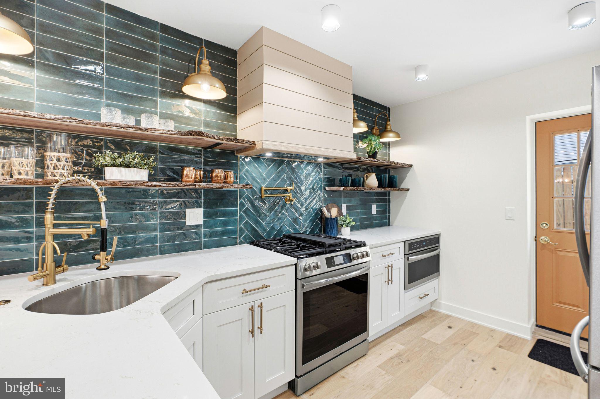 POINT BREEZE - Residential